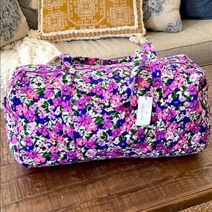 NWT Vera Bradley large travel duffel